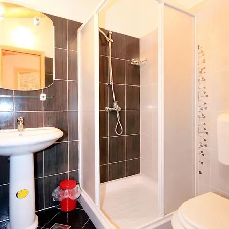 Holiday home Family Friendly House With A Swimming Pool Orihi, Istria - Sredisnja Istra - 3334