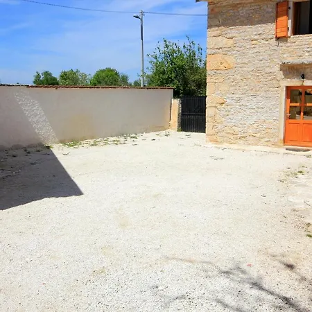 Holiday home Family Friendly House With A Swimming Pool Orihi, Istria - Sredisnja Istra - 3334